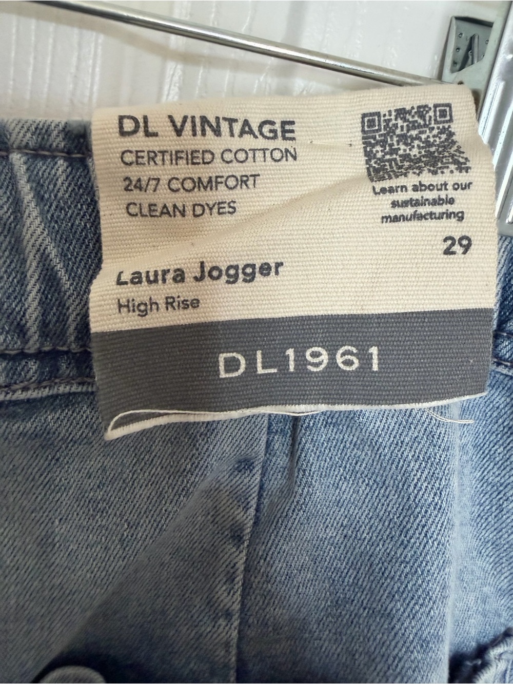 DL1961 Vintage Laura Super Light High Rise Jogger Jean 29 NWT - Picture 8 of 11